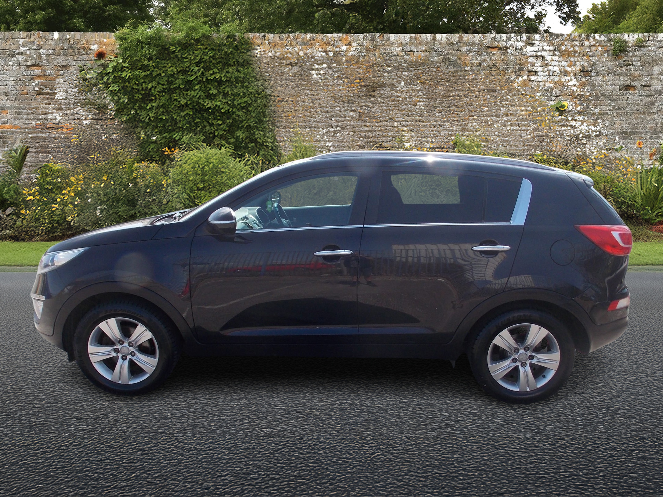 kia black 4